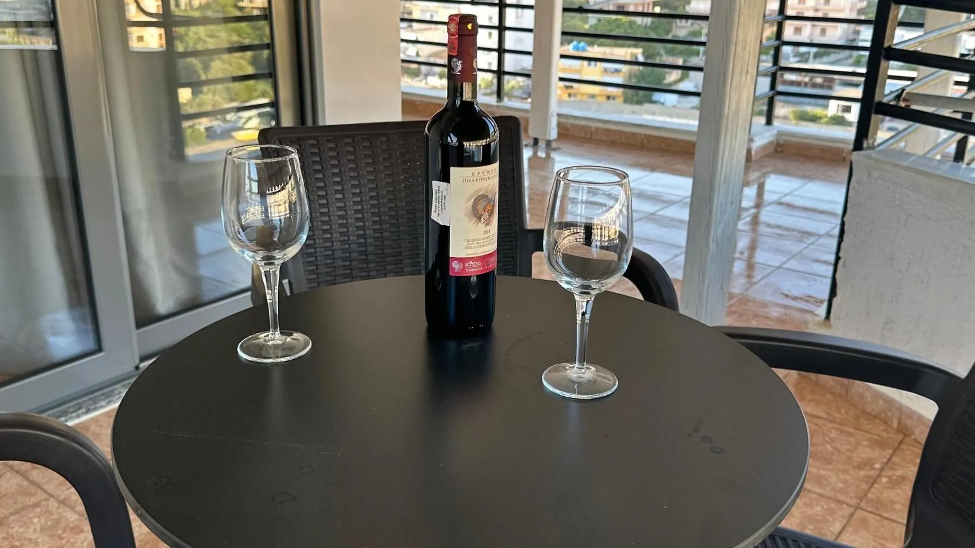 Suites Kozi Sarandë 0*,  Albania