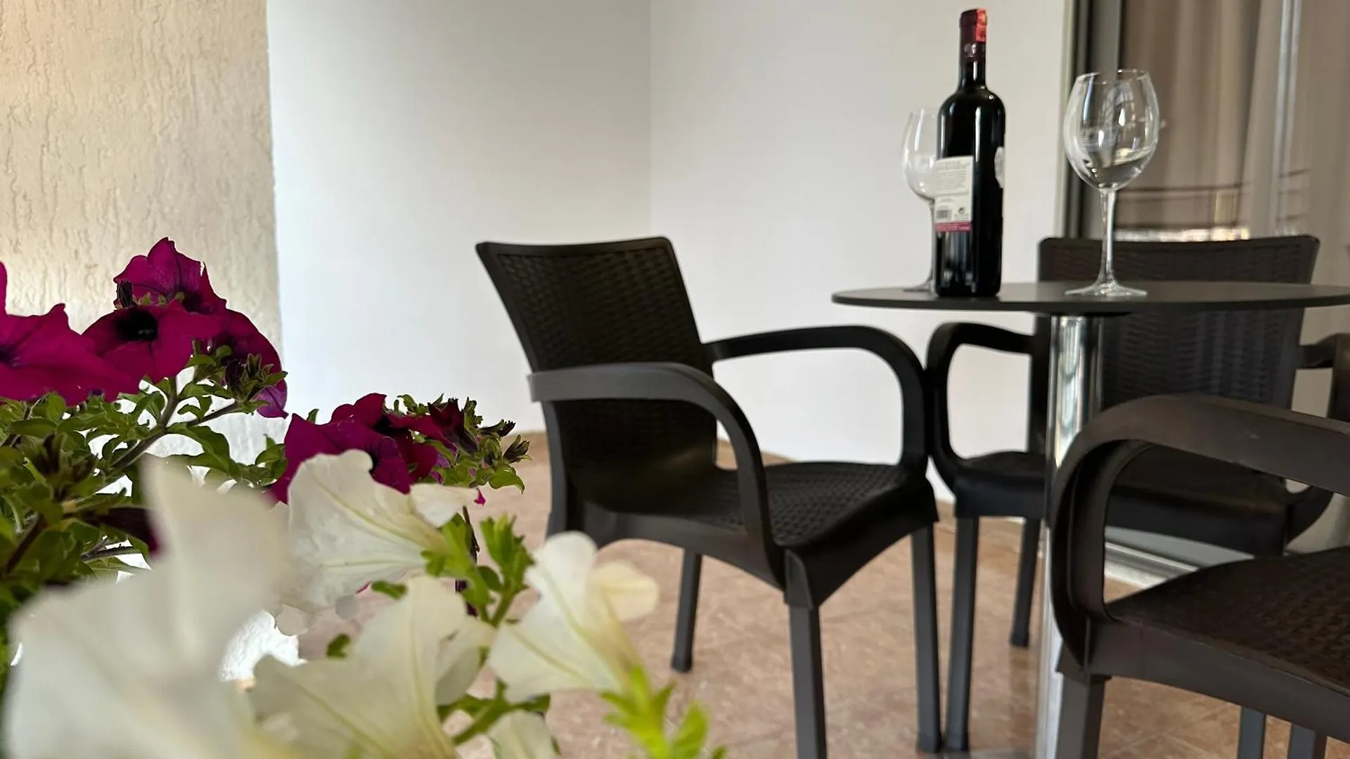 Suites Kozi Sarande 0*,  Albania