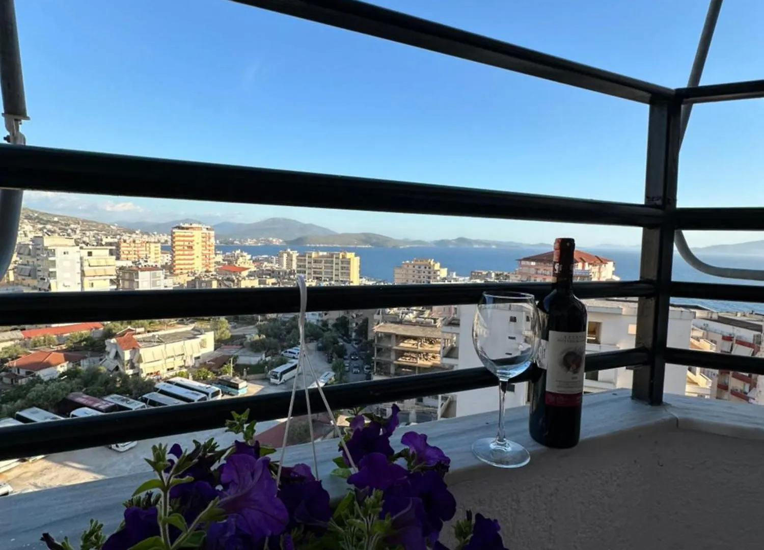 Suites Kozi Sarande