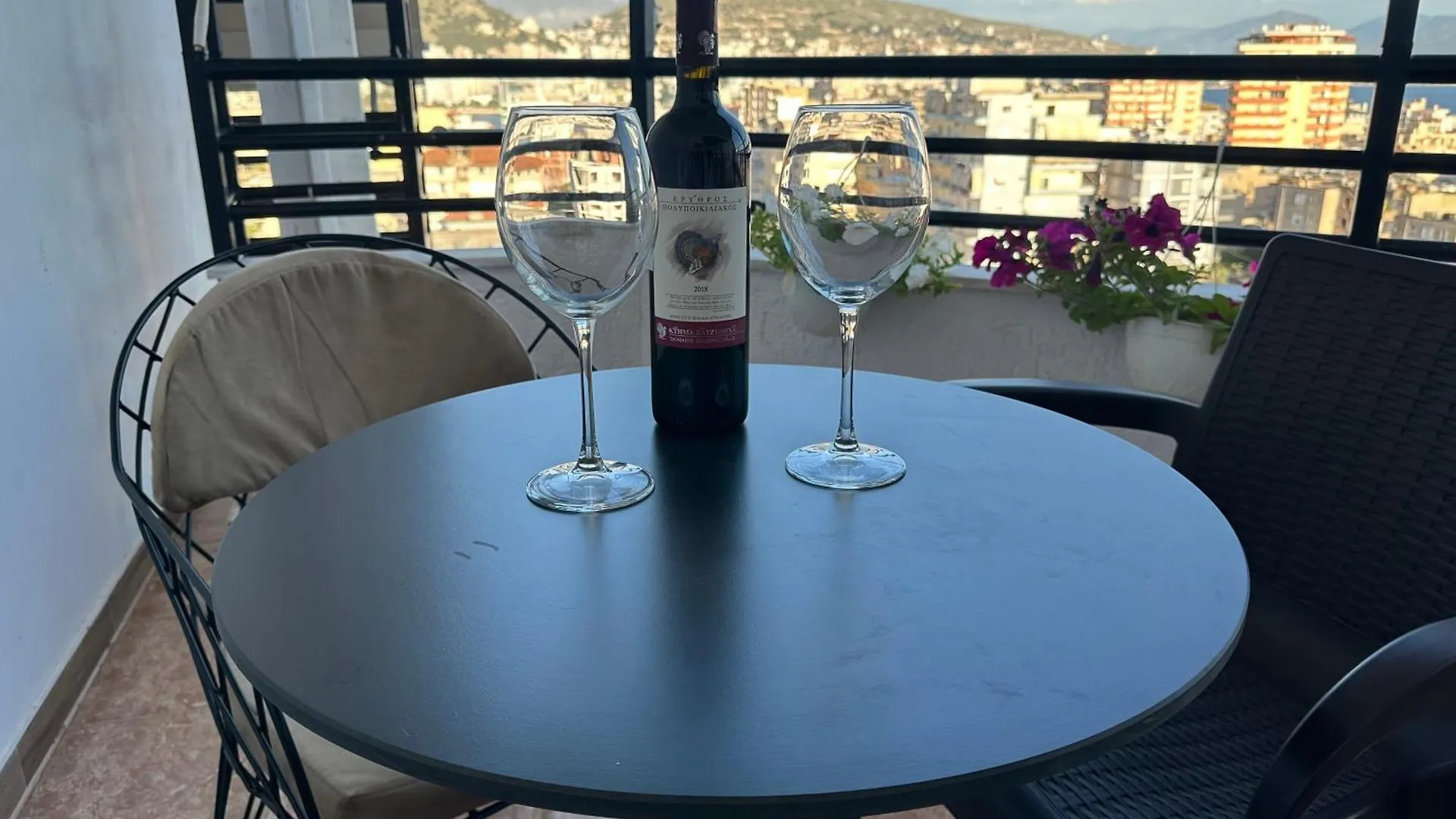 Suites Kozi Sarande Hotel